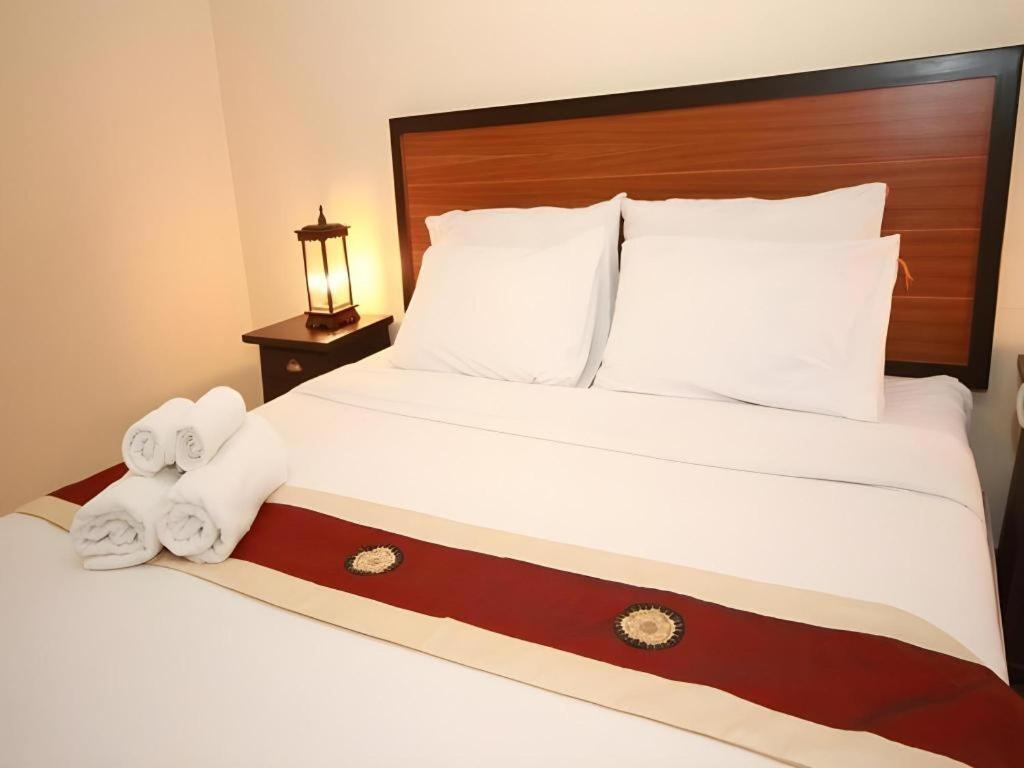 Rayong Lanna Hotel Exterior photo
