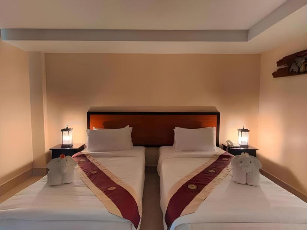 Rayong Lanna Hotel Exterior photo