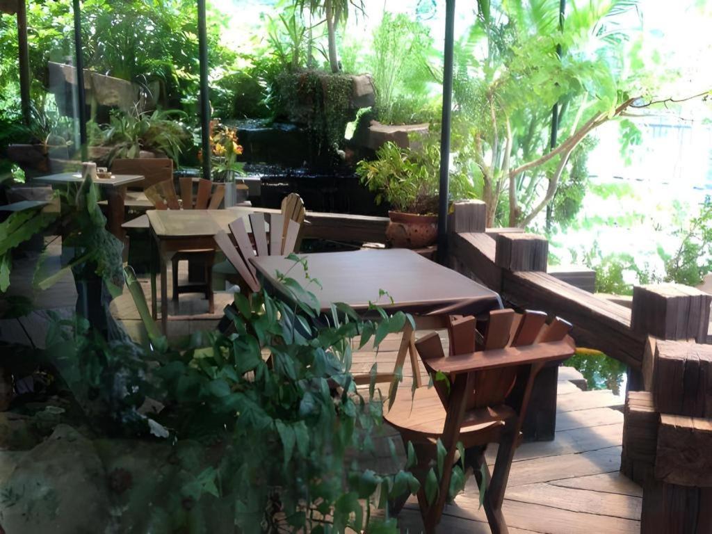 Rayong Lanna Hotel Exterior photo