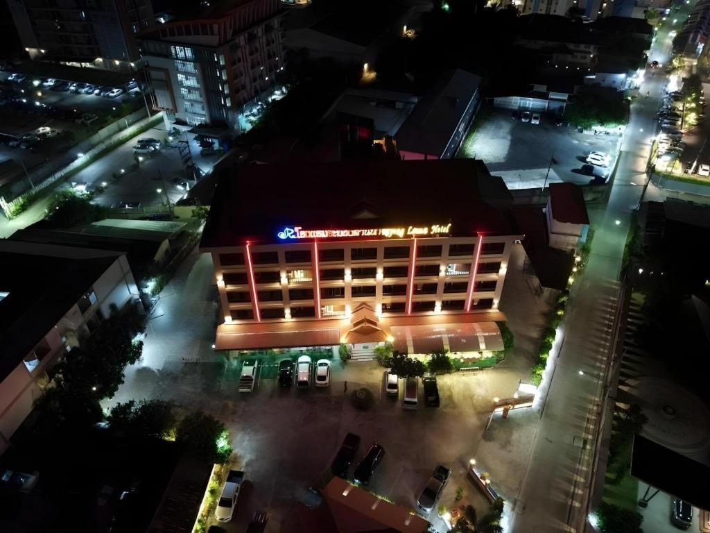Rayong Lanna Hotel Exterior photo