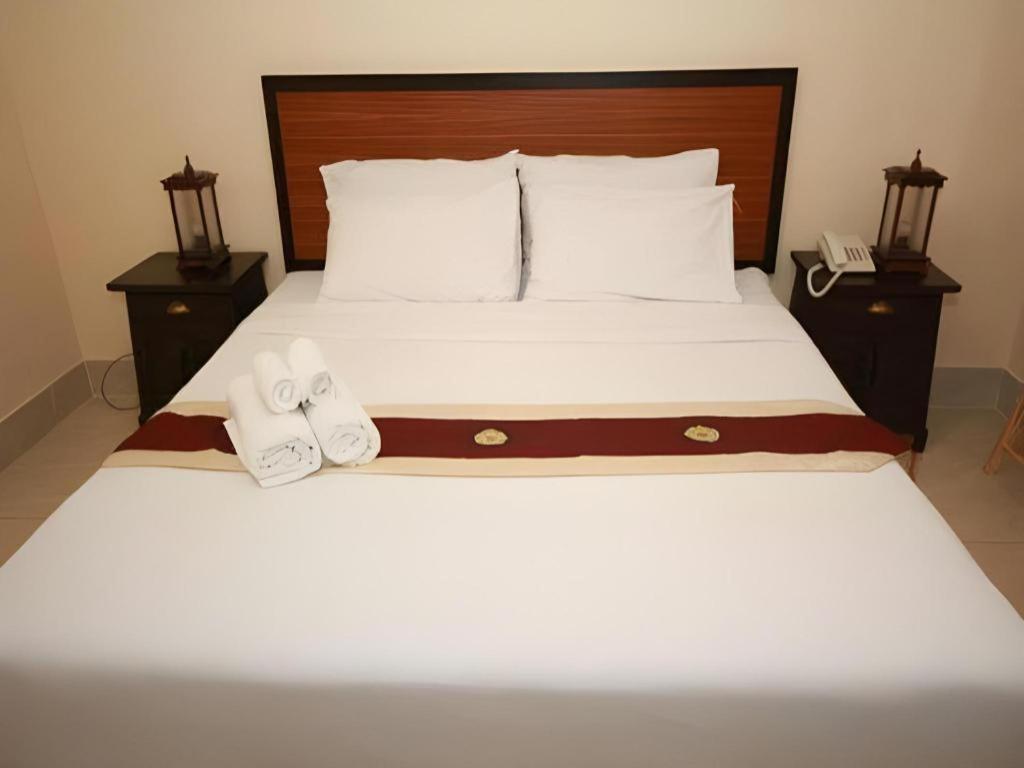 Rayong Lanna Hotel Exterior photo