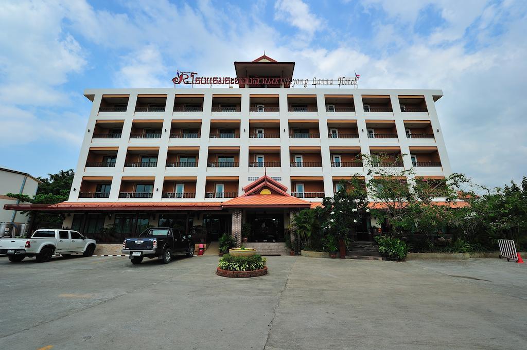 Rayong Lanna Hotel Exterior photo